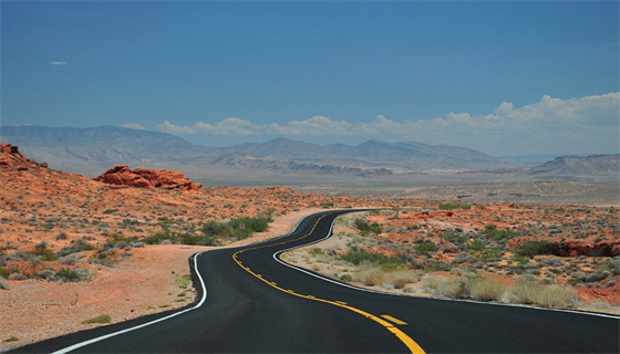 新能源企业车队司机安全培训：结合电动特性优化驾驶操作要点