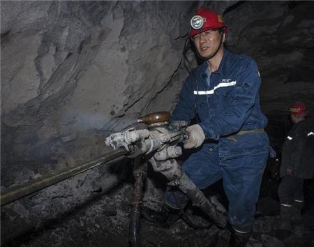 浅析如何加强煤矿职工安全培训工作